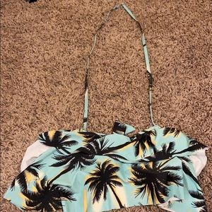 Cute comes with black bottoms